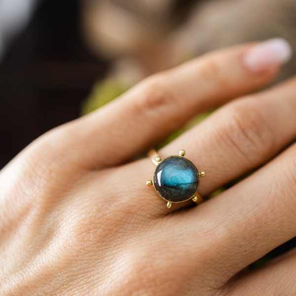 Pierścionek z Labradorytem